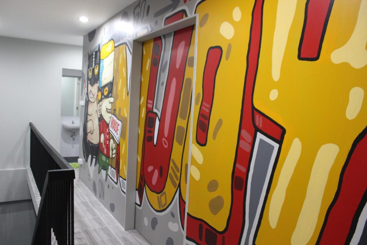 Enjoy House Hostel Chiang Mai Exterior photo